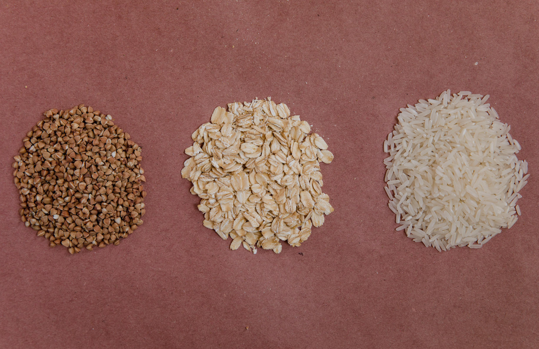 Kostfibre: korn, havregryn, ris